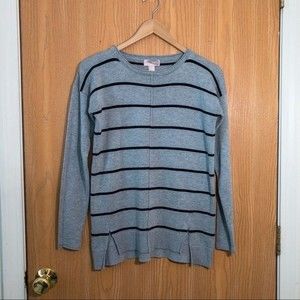 Forever 21 Pull Over Sweater/ Sweatshirt Gray and Black Stripes Size Sma…